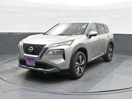 Champagne Silver Metallic 2023 Nissan Rogue SL