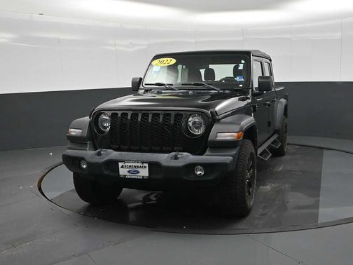 Black Clearcoat 2022 Jeep Gladiator Sport