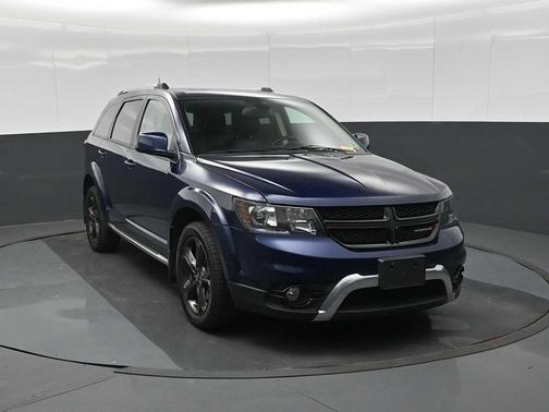 Contusion Blue Pearlcoat 2020 Dodge Journey Crossroad