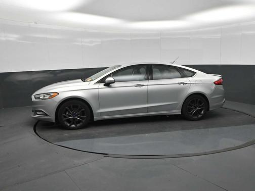 Ingot Silver Metallic 2018 Ford Fusion SE