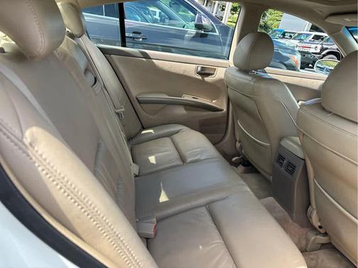 2004 Nissan Maxima SE