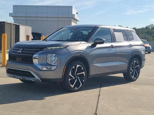 2022 Mitsubishi Outlander SE Launch Edition