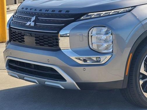 2022 Mitsubishi Outlander SE Launch Edition