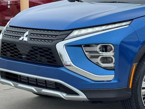 Lightning Blue Metallic 2026 Mitsubishi Eclipse Cross SE