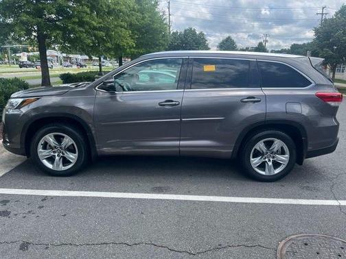 2017 Toyota Highlander Limited