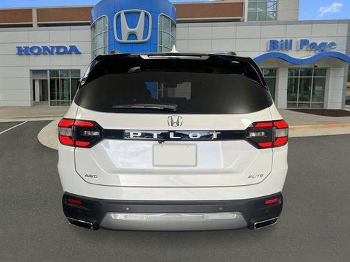 Platinum White Pearl 2026 Honda Pilot Elite