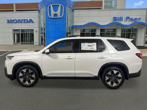 Platinum White Pearl 2026 Honda Pilot Elite