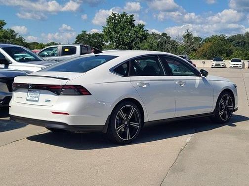 2025 Honda Accord Hybrid Sport