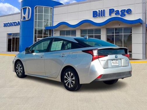 2022 Toyota Prius L