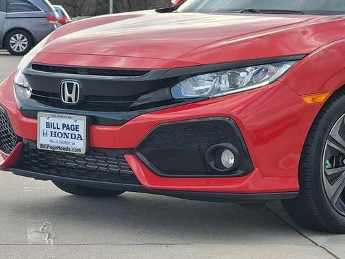 Photo 3 of 32 of 2019 Honda Civic EX