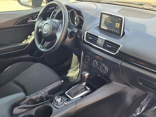 2015 Mazda Mazda3 i Sport