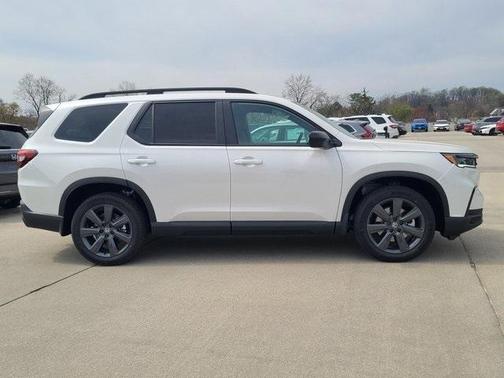 2025 Honda Pilot Sport