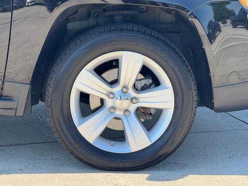 Black Clearcoat 2012 Jeep Compass Latitude