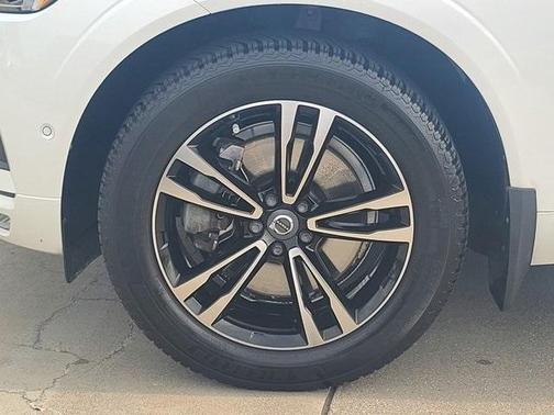 2018 Volvo XC60 T6 Momentum