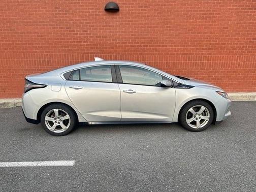 2017 Chevrolet Volt LT