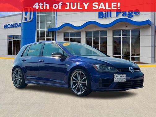 2017 Volkswagen Golf R 4-Door
