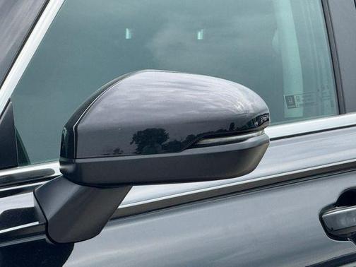 Crystal Black Pearl 2025 Honda CR-V LX