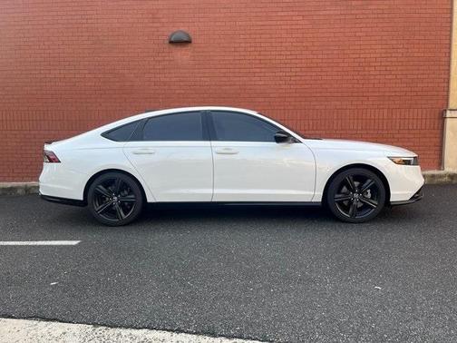2023 Honda Accord Hybrid Sport-L