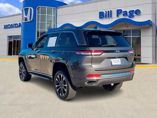 2022 Jeep Grand Cherokee Overland