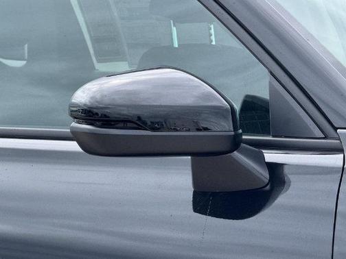 Crystal Black Pearl 2027 Honda HR-V LX