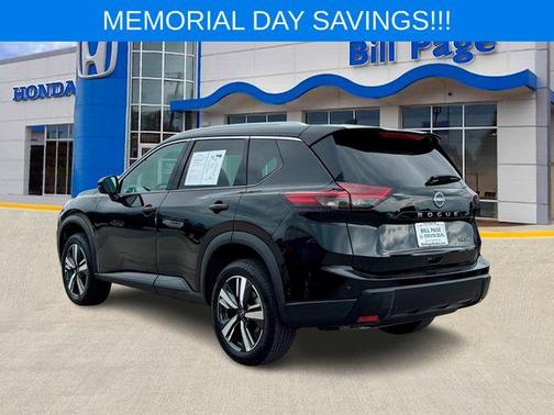 Super Black 2026 Nissan Rogue SL