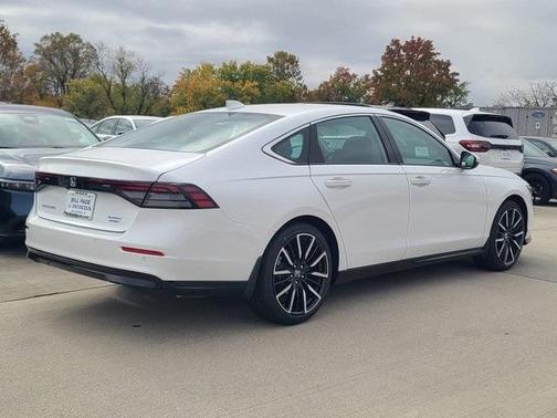 2025 Honda Accord Hybrid Touring