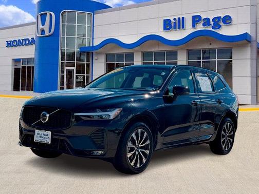 Onyx Black Metallic 2024 Volvo XC60 B5 Plus Dark Theme