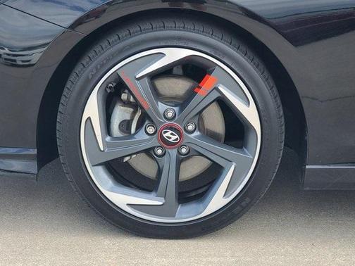 2020 Hyundai Veloster Turbo