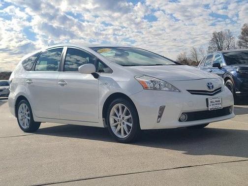 2014 Toyota Prius v Two