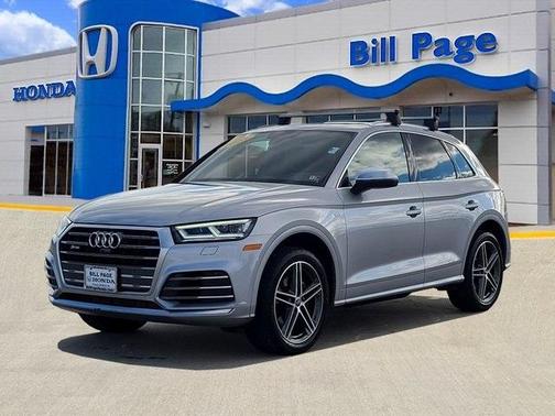 Photo 2 of 32 of 2018 Audi SQ5 3.0T Prestige