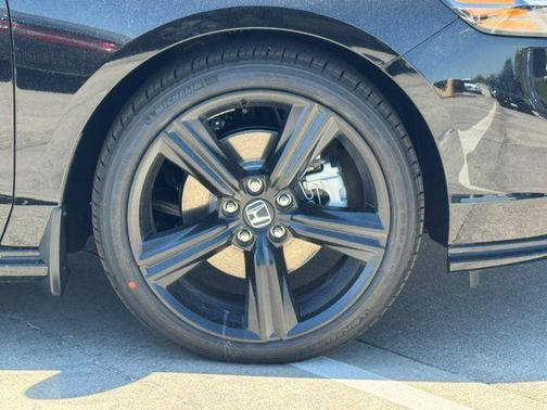 Crystal Black Pearl 2026 Honda Accord Hybrid Sport-L