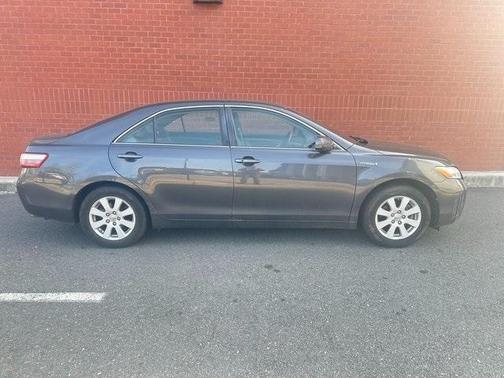 2009 Toyota Camry Hybrid Base (E-CVT)