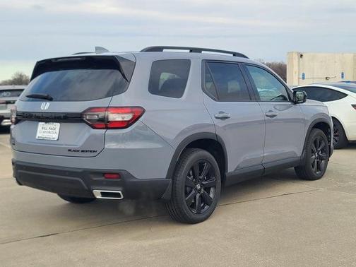2025 Honda Pilot Black Edition