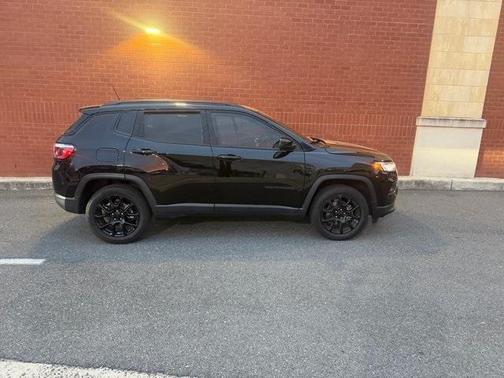 2022 Jeep Compass Altitude
