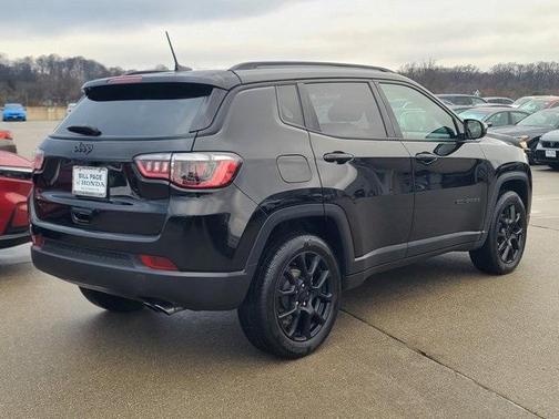 2022 Jeep Compass Altitude