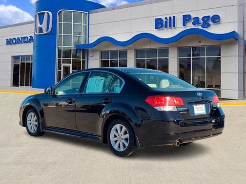2010 Subaru Legacy 2.5i