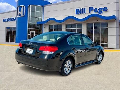 2010 Subaru Legacy 2.5i