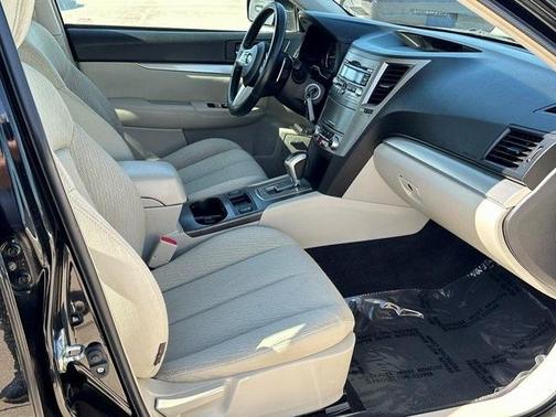 2010 Subaru Legacy 2.5i