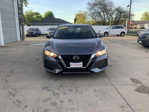 Gun Metallic 2022 Nissan Sentra SV
