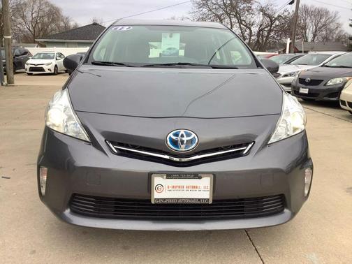 2012 Toyota Prius v Two