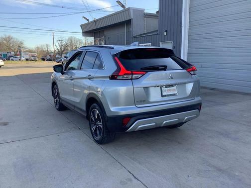 Alloy Silver Metallic 2024 Mitsubishi Eclipse Cross SE