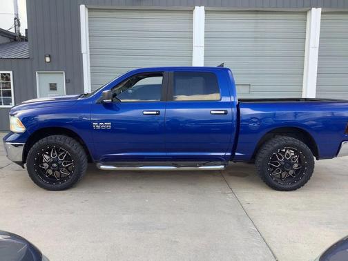 2016 RAM 1500 Big Horn