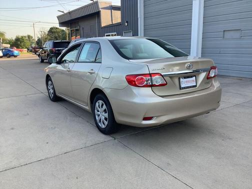 2011 Toyota Corolla S