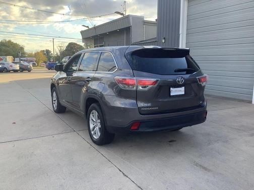 2014 Toyota Highlander LE