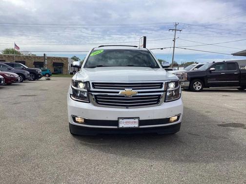 Iridescent Pearl Tricoat 2018 Chevrolet Suburban Premier