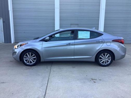 Shale Gray Metallic 2015 Hyundai ELANTRA SE