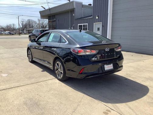 2019 Hyundai SONATA Hybrid Limited
