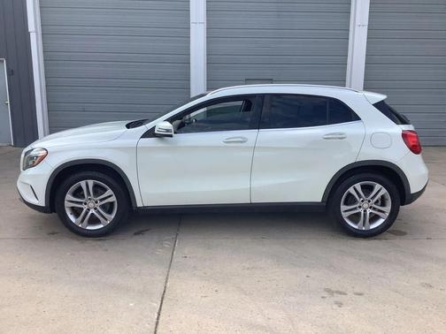 Cirrus White 2015 Mercedes-Benz GLA-Class 4MATIC