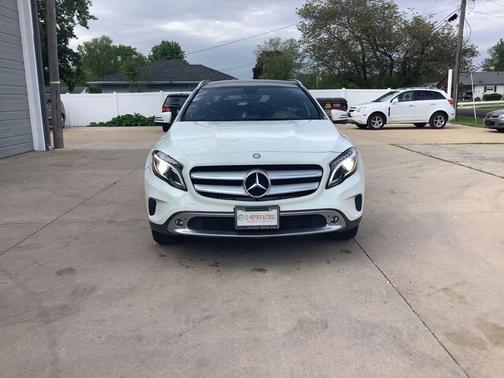 Cirrus White 2015 Mercedes-Benz GLA-Class 4MATIC