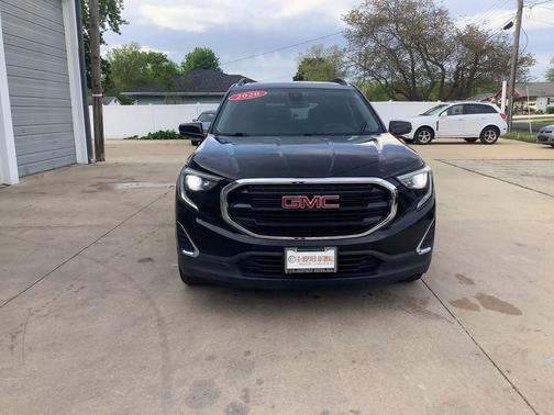 Ebony Twilight Metallic 2020 GMC Terrain SLE